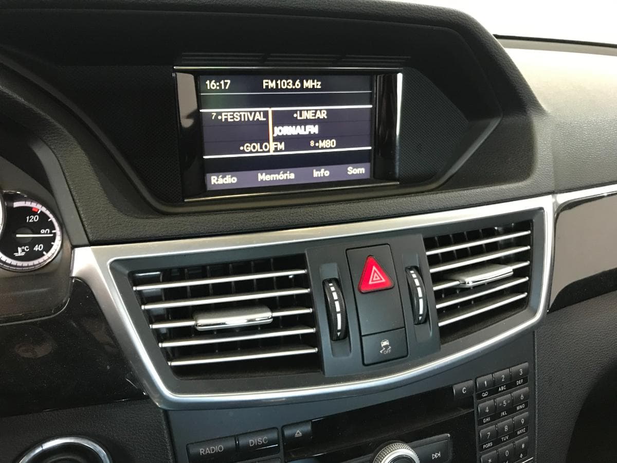Mercedes-Benz E220 CDI · Ano 2010 — imagen 32