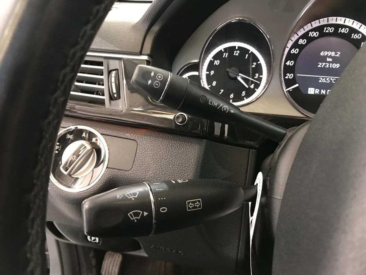 Mercedes-Benz E220 CDI · Ano 2010 — imagen 35