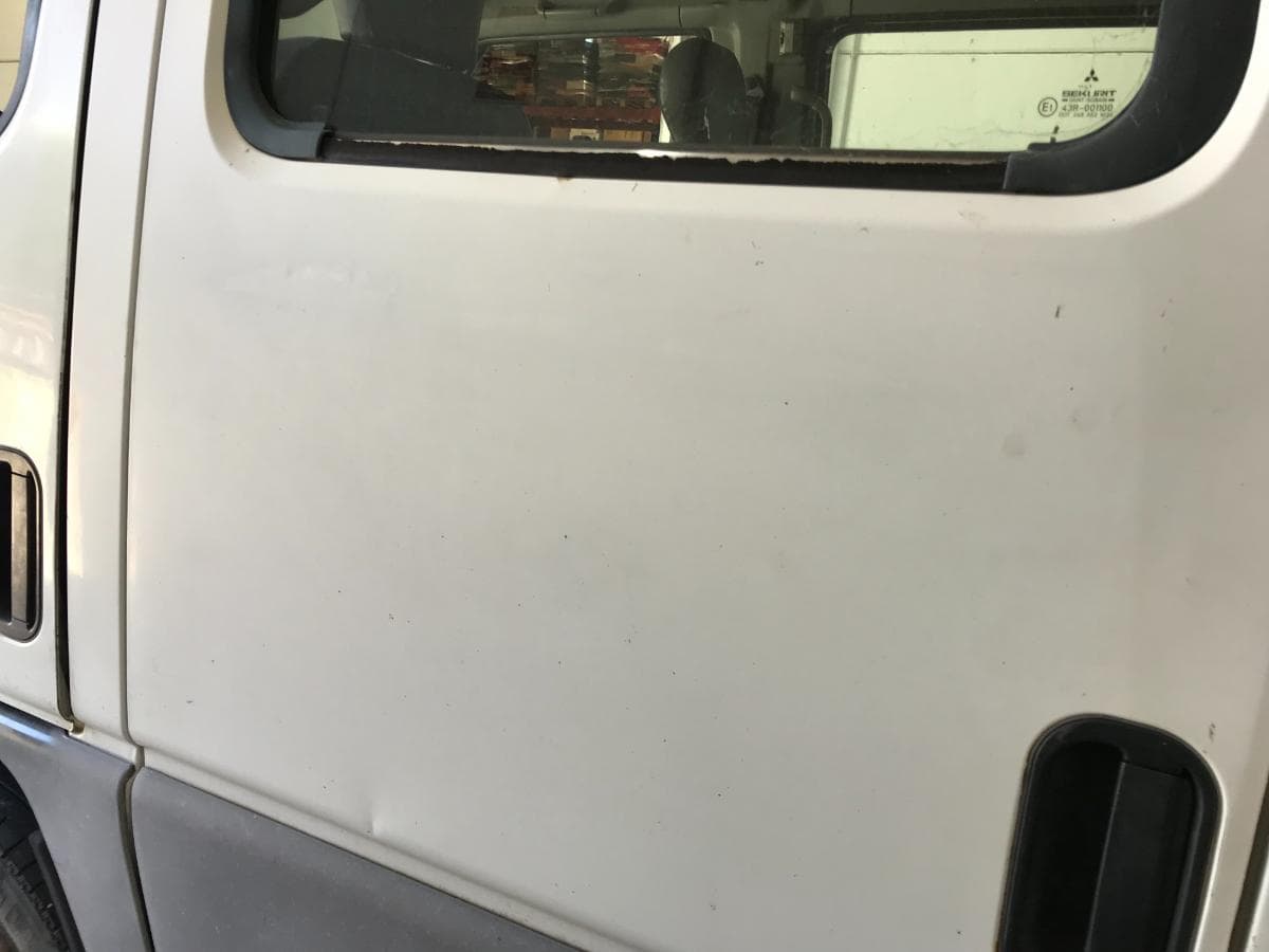 Mitsubishi Canter · Ano 2000 — imagem 11