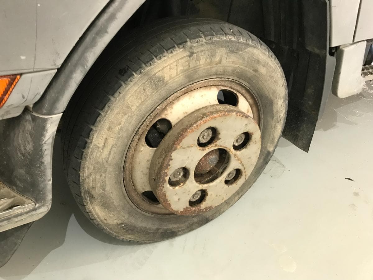 Mitsubishi Canter · Ano 2000 — imagem 16