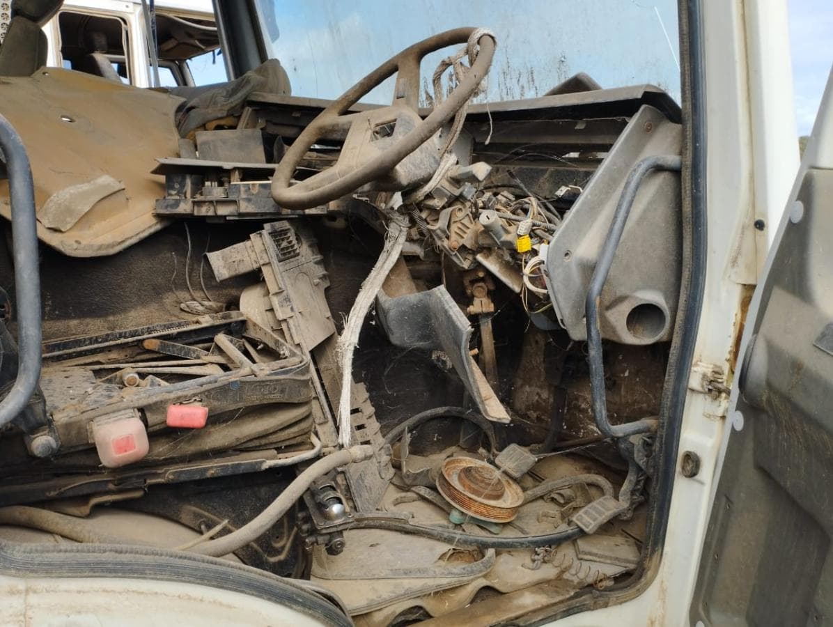 Camião Volvo FL12 Intercooler · — imagem 2