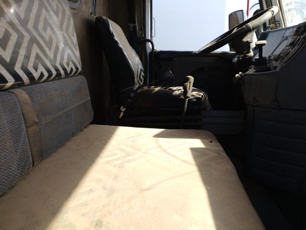 Camião basculante Scania 360 · — imagem 3