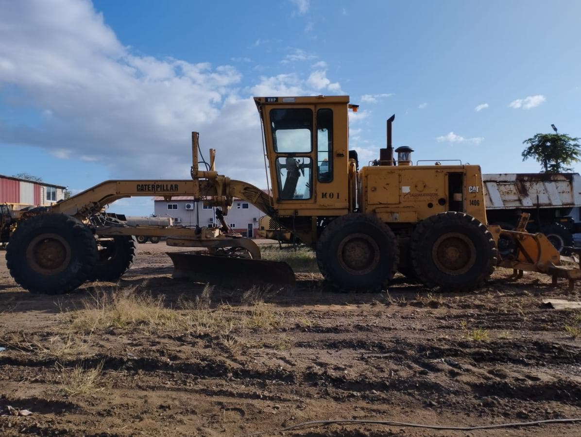 Niveladora Caterpillar · — image 5