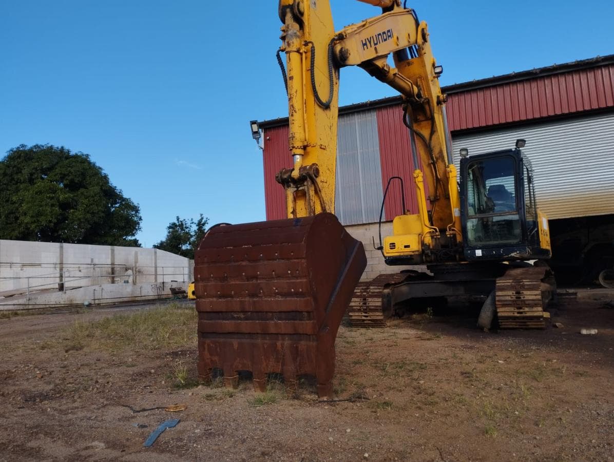 Escavadeira Hyundai Robex 210LC-7 · — imagem 6