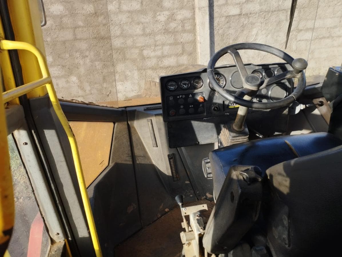 Cilindro compactador Dynapac CA512 · — imagem 5