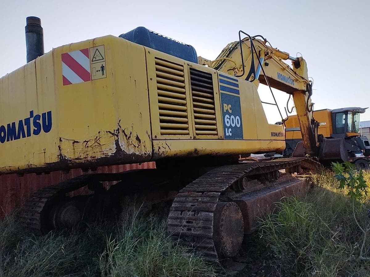 Escavadeira Komatsu PC600LC-7K · — imagem 4