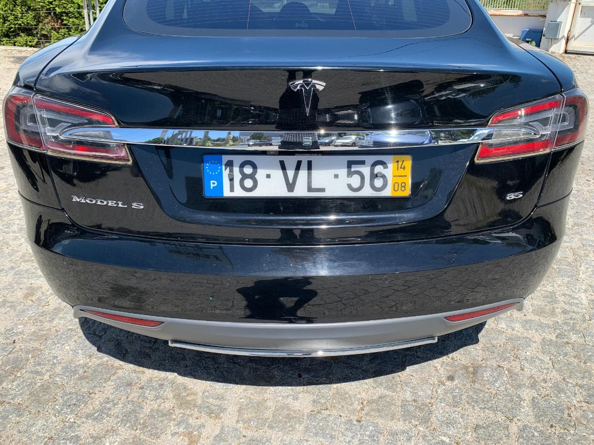 Tesla Model S 85 · Ano 2014 — imagen 7