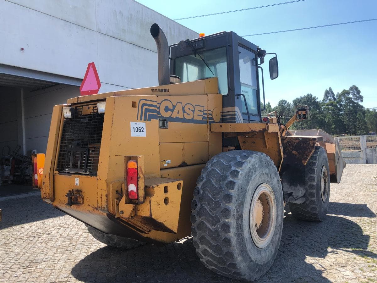 Pá Carregadora CASE 821B · Ano 1997 — imagem 5
