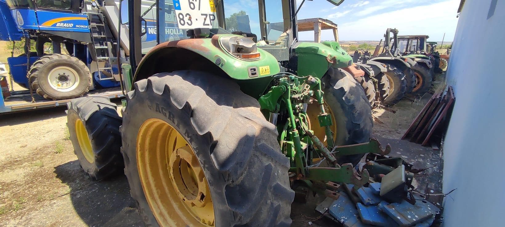 Trator John Deere 6420 — imagem 3