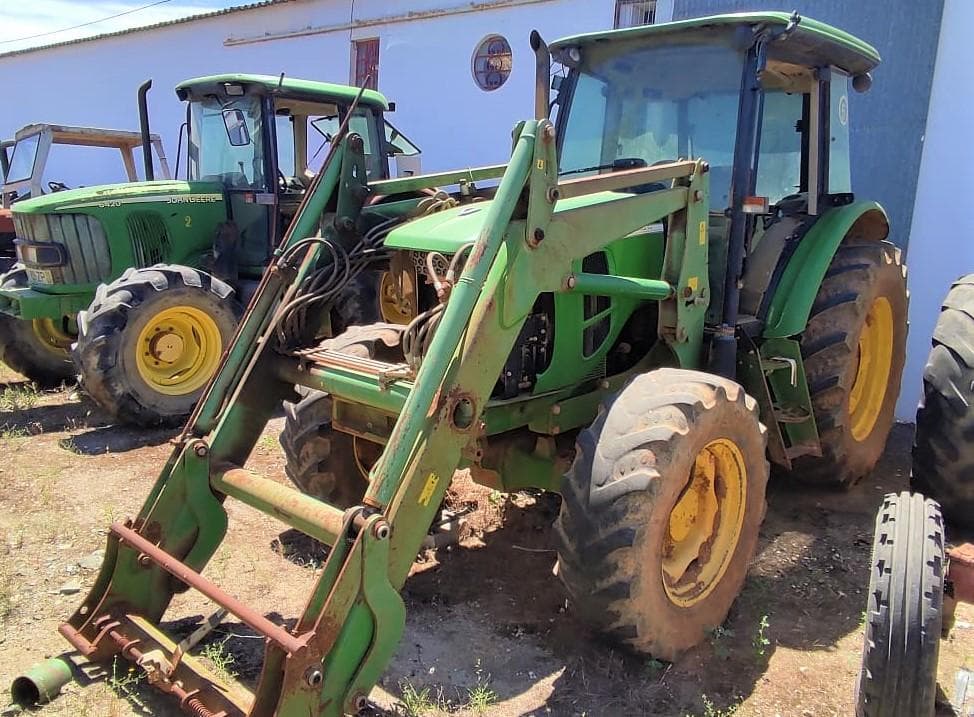 Trator John Deere 6320 — imagem 2