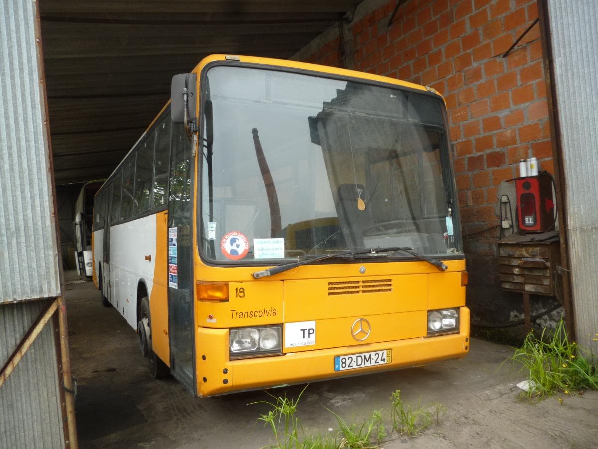 Mercedes-Benz 408