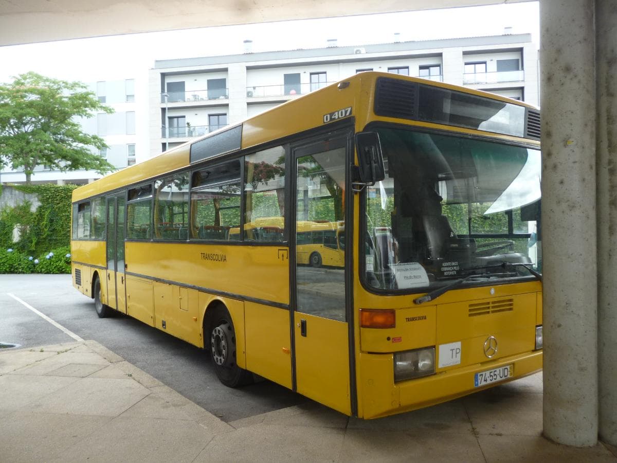 Mercedes-Benz 407 — imagen 1