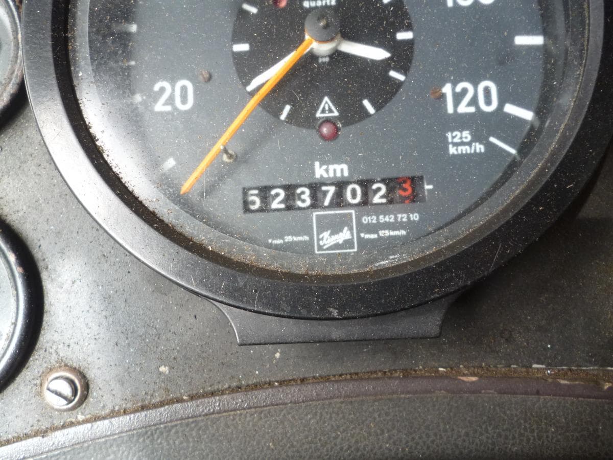 Mercedes-Benz 407 — image 7