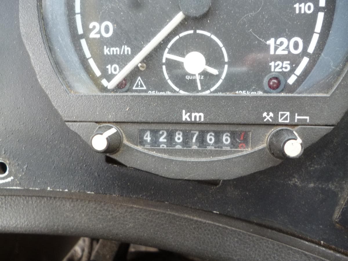Daimler Mercedes-Benz AG 405 — image 6