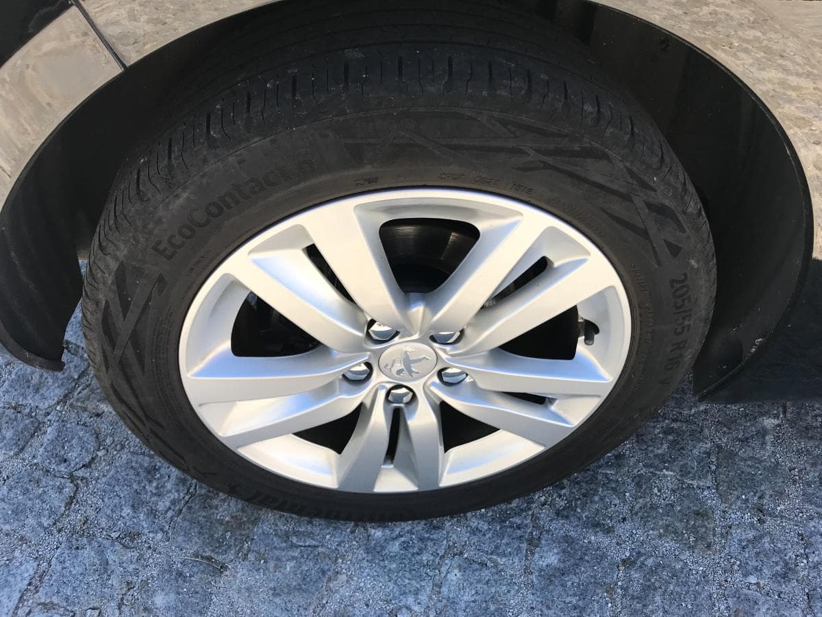 Peugeot 308 1.6HDI · Ano 2015 — imagem 10
