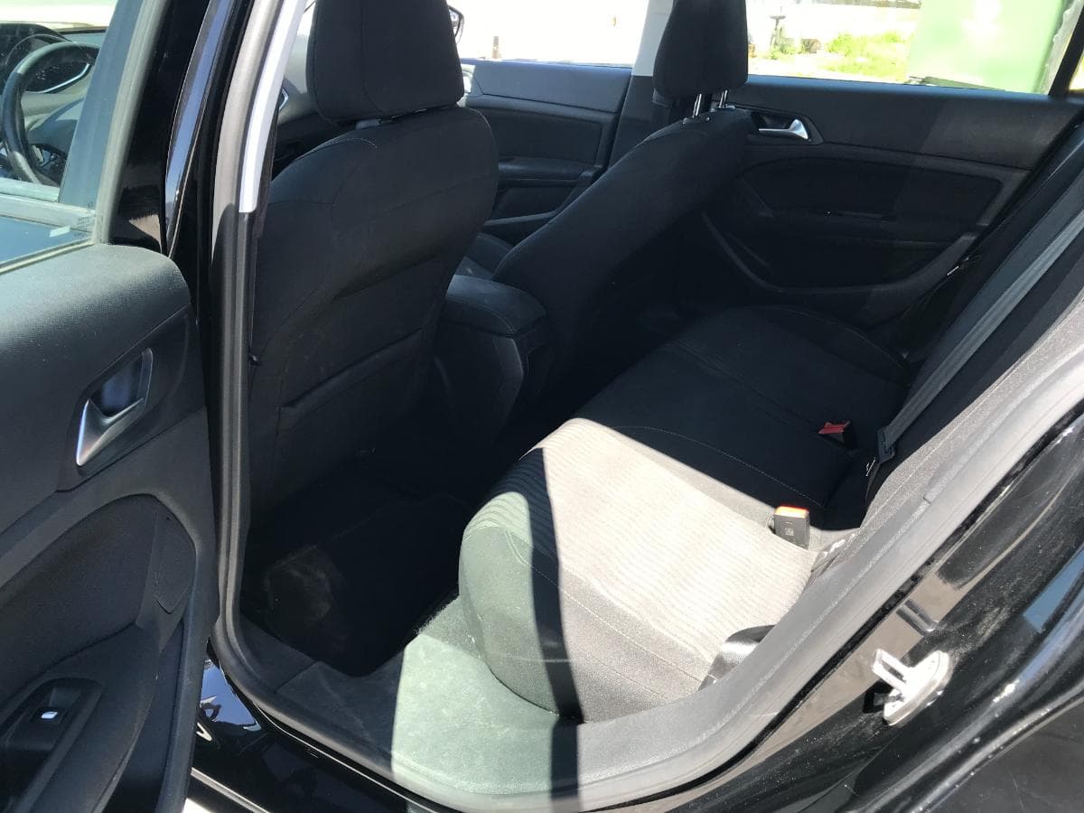 Peugeot 308 1.6HDI · Ano 2015 — imagem 21