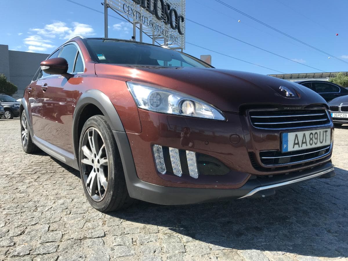 Peugeot 508 2.0HDI RXH Hybrid4 · Ano 2012 — imagen 4