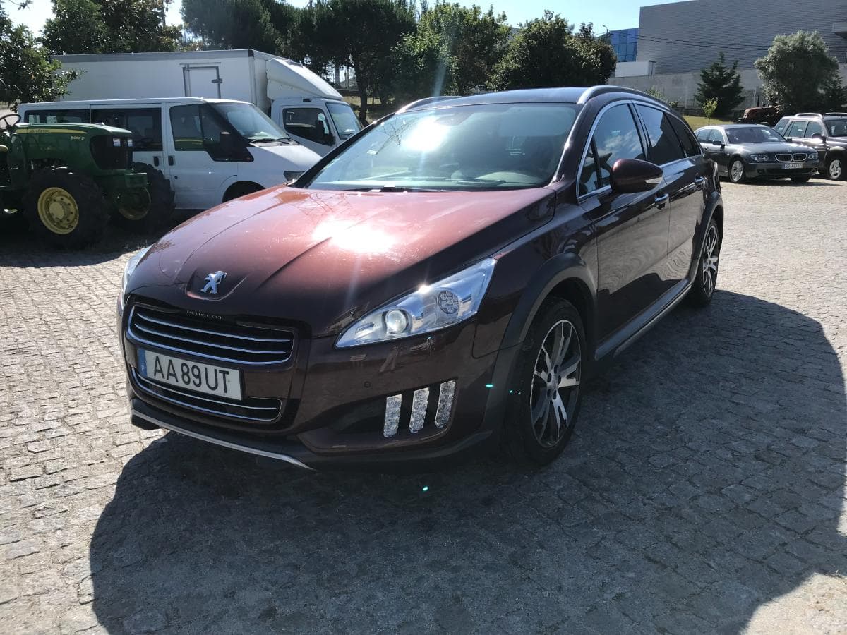 Peugeot 508 2.0HDI RXH Hybrid4 · Ano 2012 — imagen 3