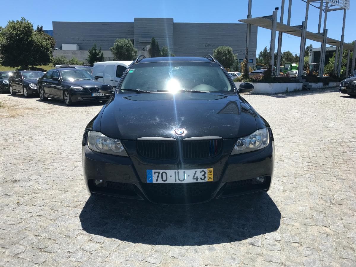 BMW 320D Touring · Ano 2006 — imagen 2