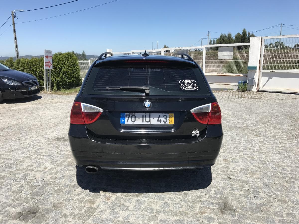 BMW 320D Touring · Ano 2006 — imagen 6