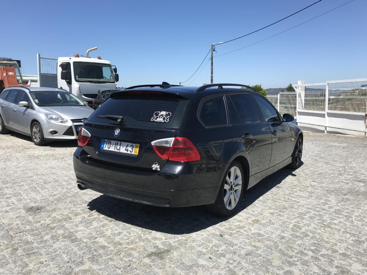 BMW 320D Touring · Ano 2006 — imagen 5
