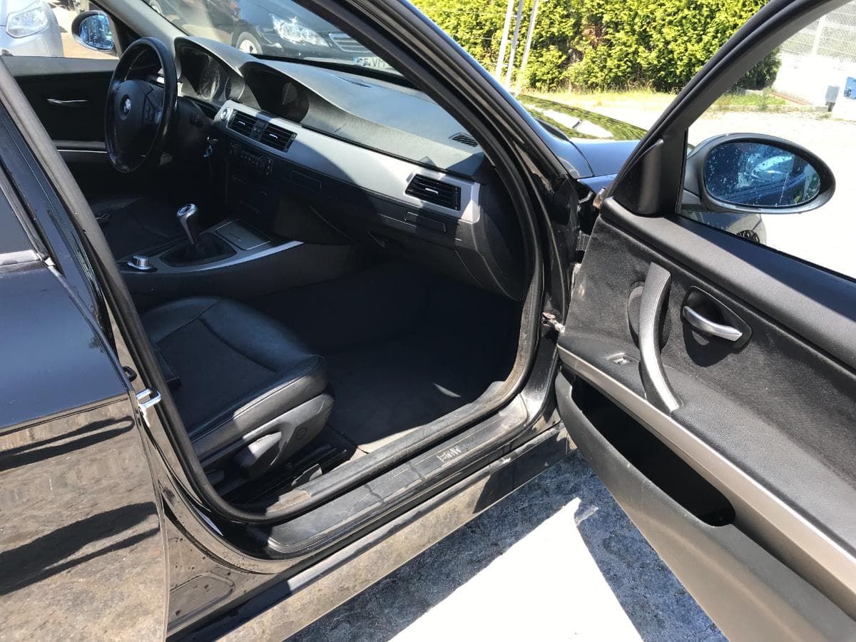 BMW 320D Touring · Ano 2006 — imagen 26