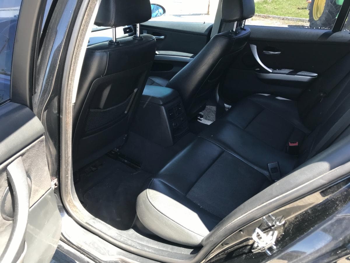 BMW 320D Touring · Ano 2006 — imagen 28