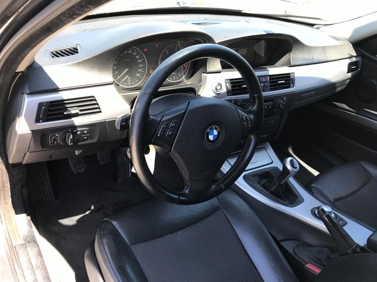 BMW 320D Touring · Ano 2006 — imagen 38