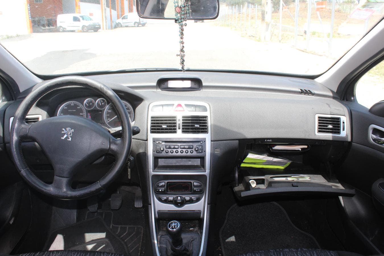 Peugeot 307 1.6 HDI · Ano 2005 — image 15