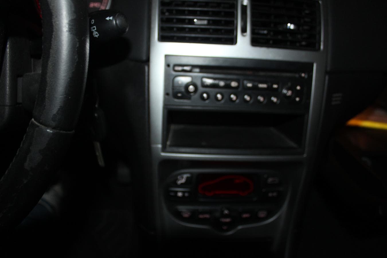 Peugeot 307 1.6 HDI · Ano 2005 — image 22