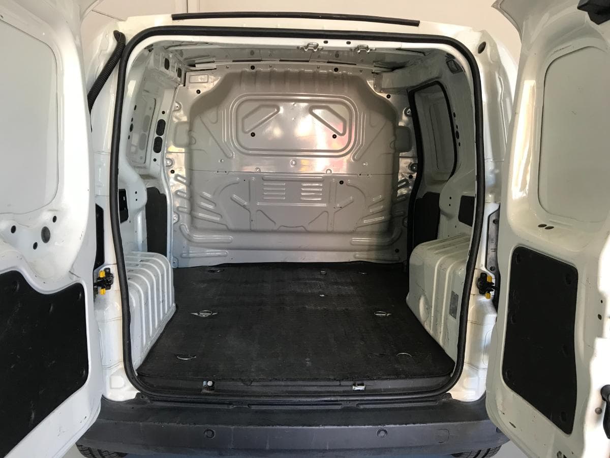 Fiat Fiorino 1.3D Multijet · Ano 2015 — imagem 8