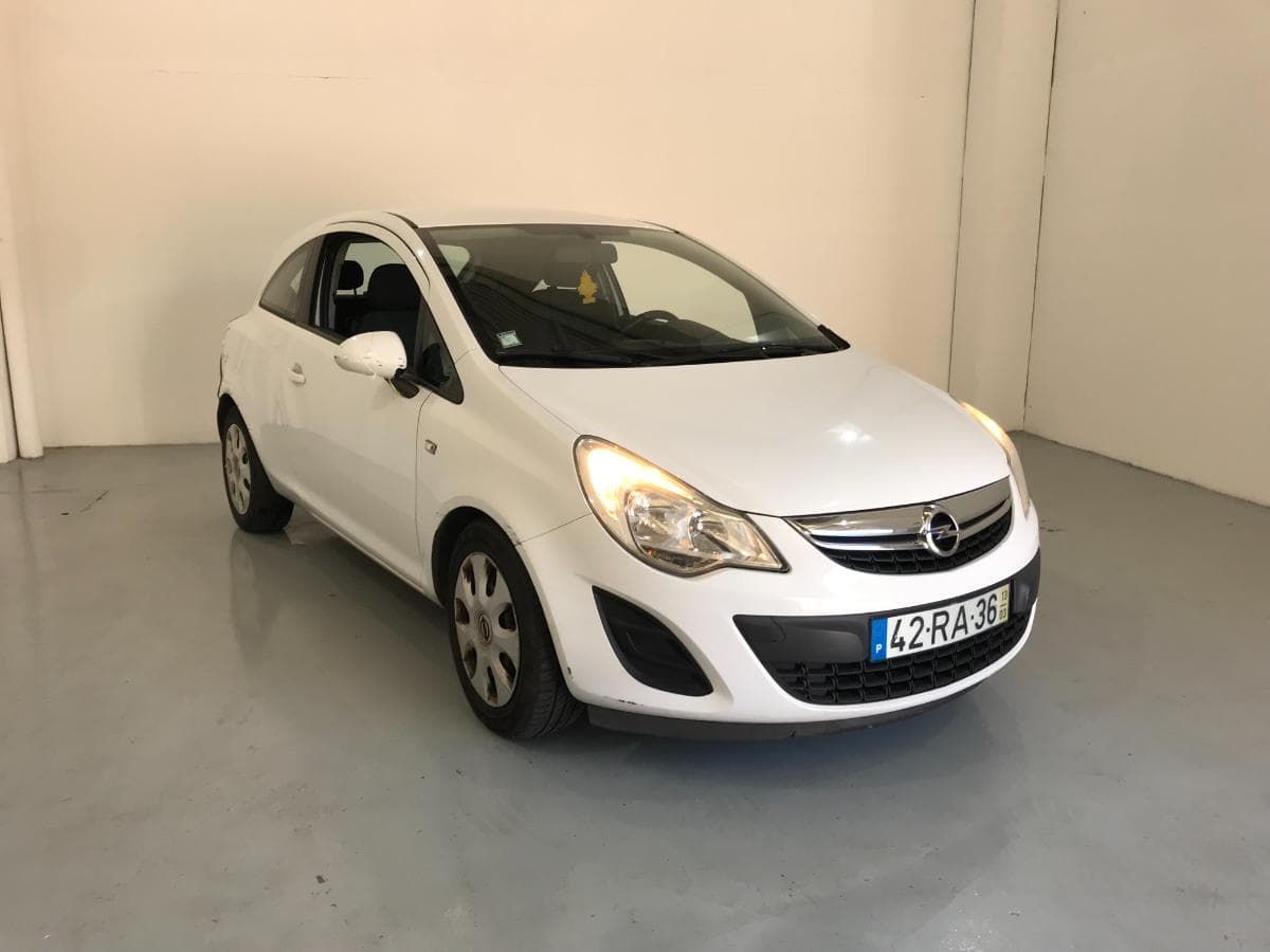 Opel Corsa 1.3CDTI · Année 2013 — image 1