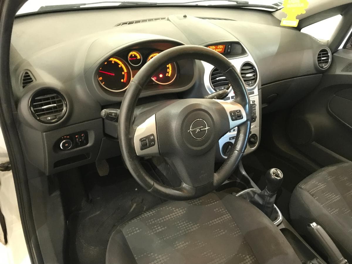 Opel Corsa 1.3CDTI · Année 2013 — image 28
