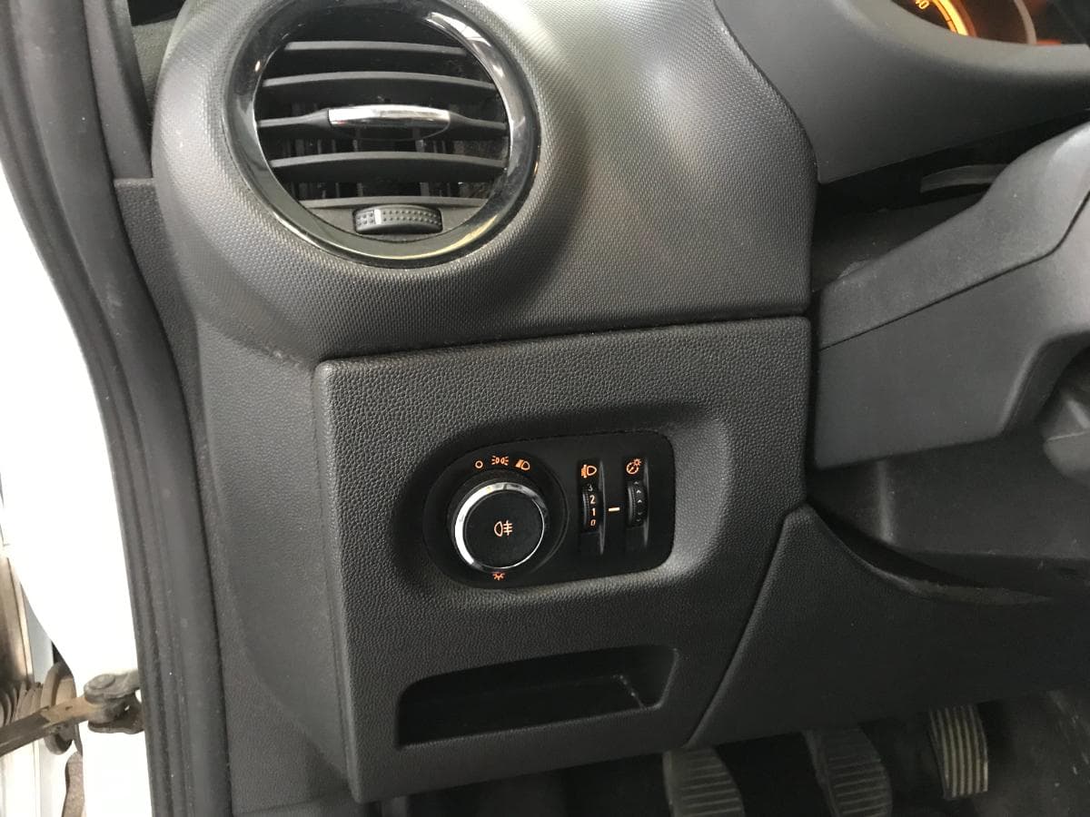Opel Corsa 1.3CDTI · Année 2013 — image 30