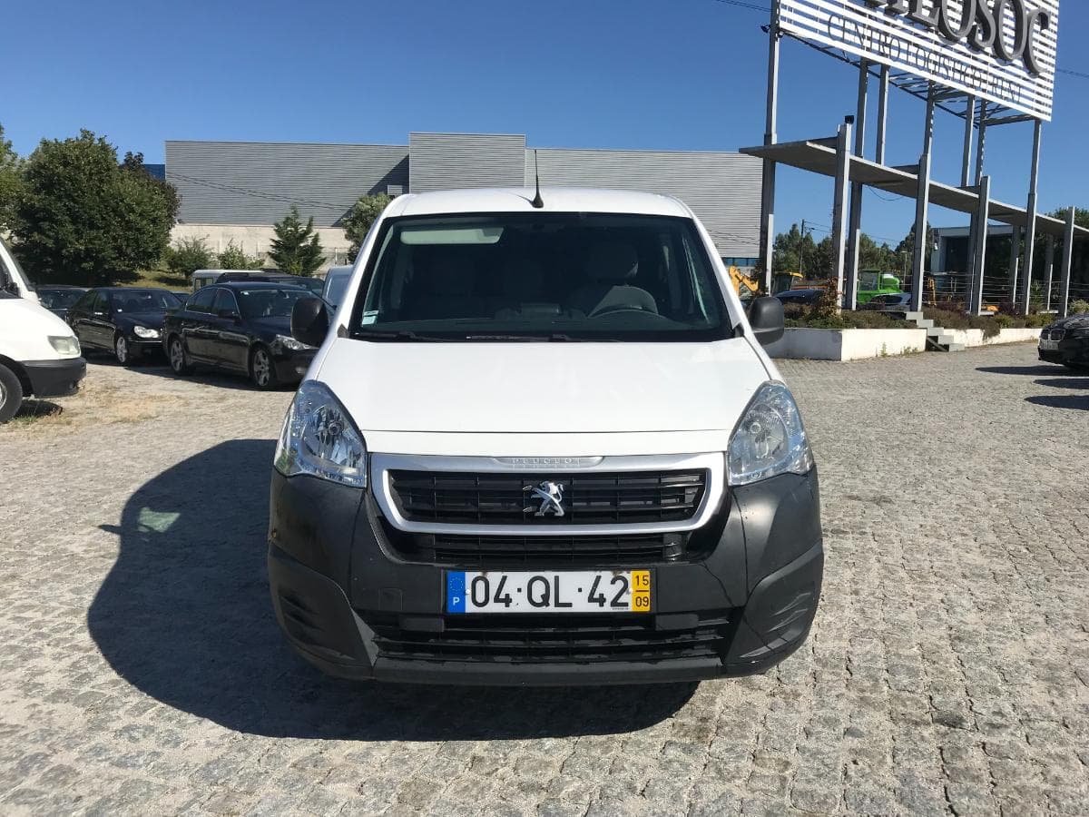 Peugeot Partner 1.6HDI · Ano 2015 — imagem 2