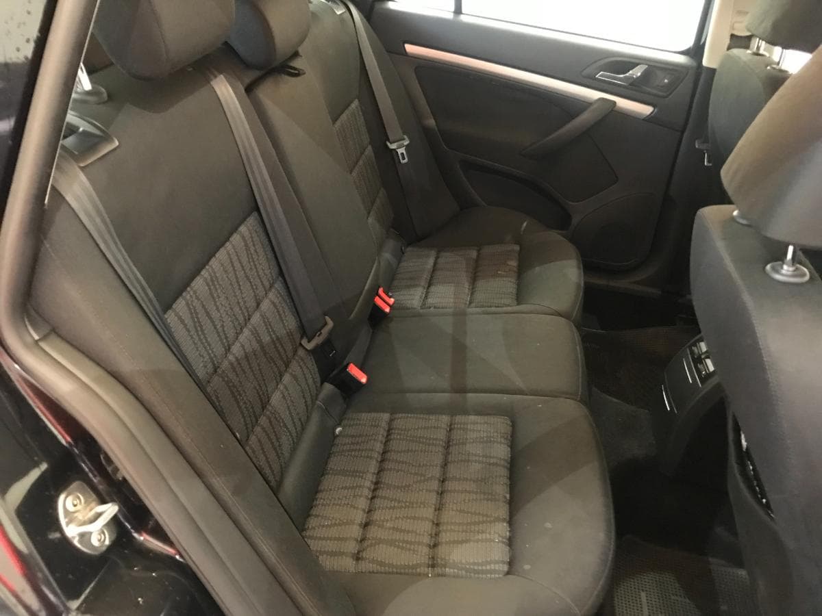 Skoda Octavia 1.6TDI · Ano 2010 — imagem 25