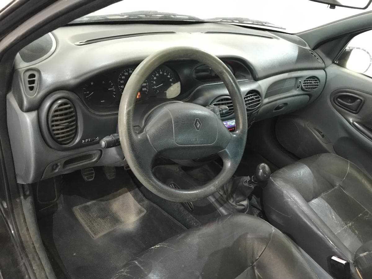 Renault Mégane 1.9TDI — image 24