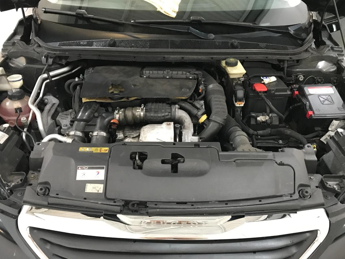 Peugeot 308 SW 1.6BlueHDI · Ano 2016 — image 9