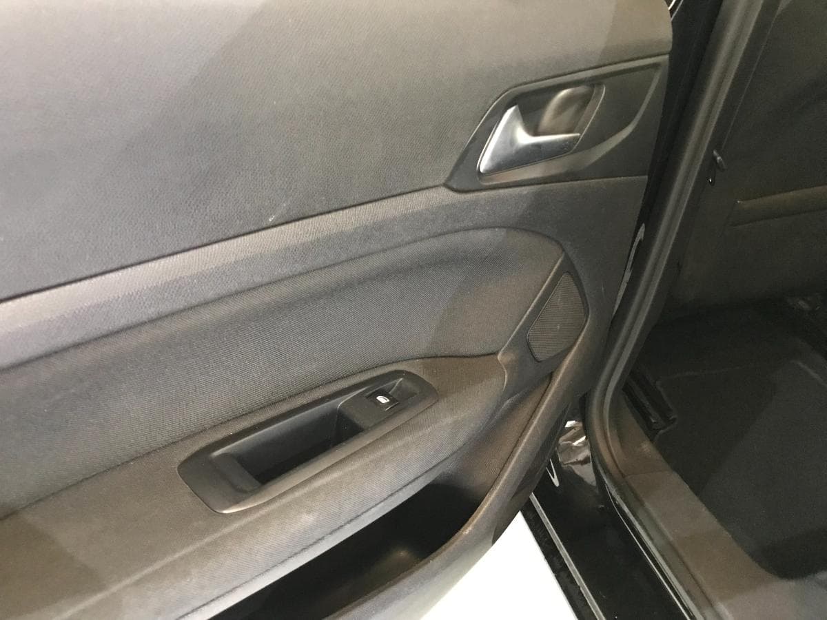 Peugeot 308 SW 1.6BlueHDI · Ano 2016 — image 31