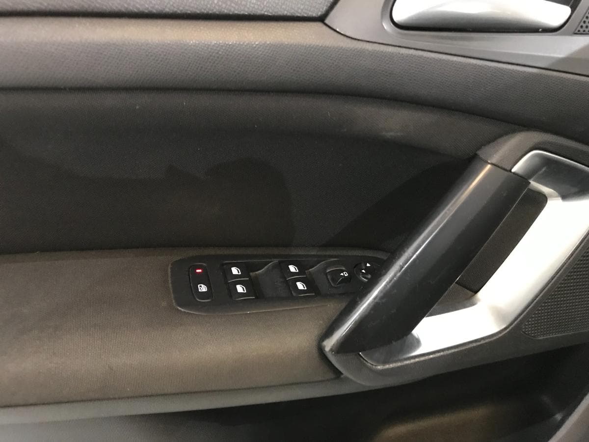 Peugeot 308 SW 1.6BlueHDI · Ano 2016 — image 38