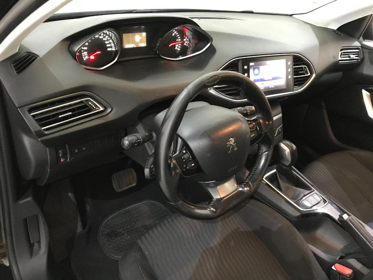 Peugeot 308 SW 1.6BlueHDI · Ano 2016 — image 41