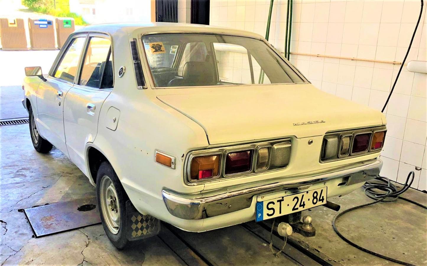 MAZDA 818 - 1976 — imagem 3