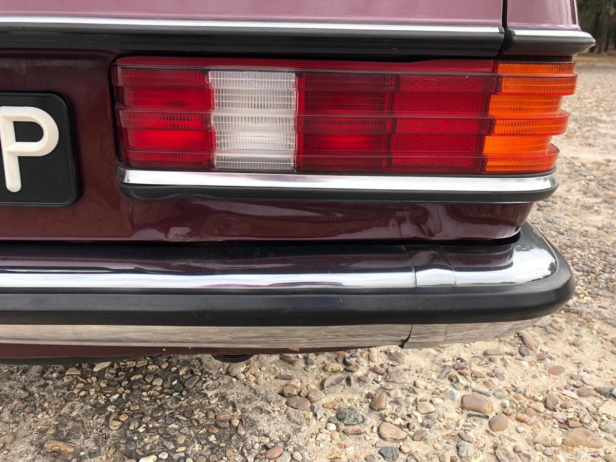 Mercedes-Benz 230 CE - 1985 — imagem 7