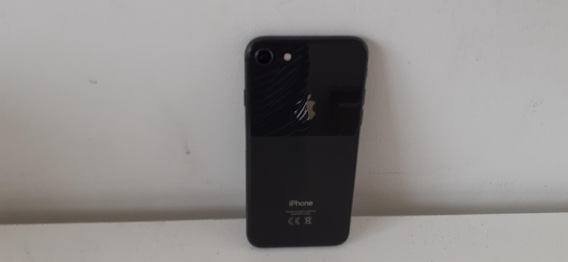 Telemóvel Iphone 8 64GB — imagen 2