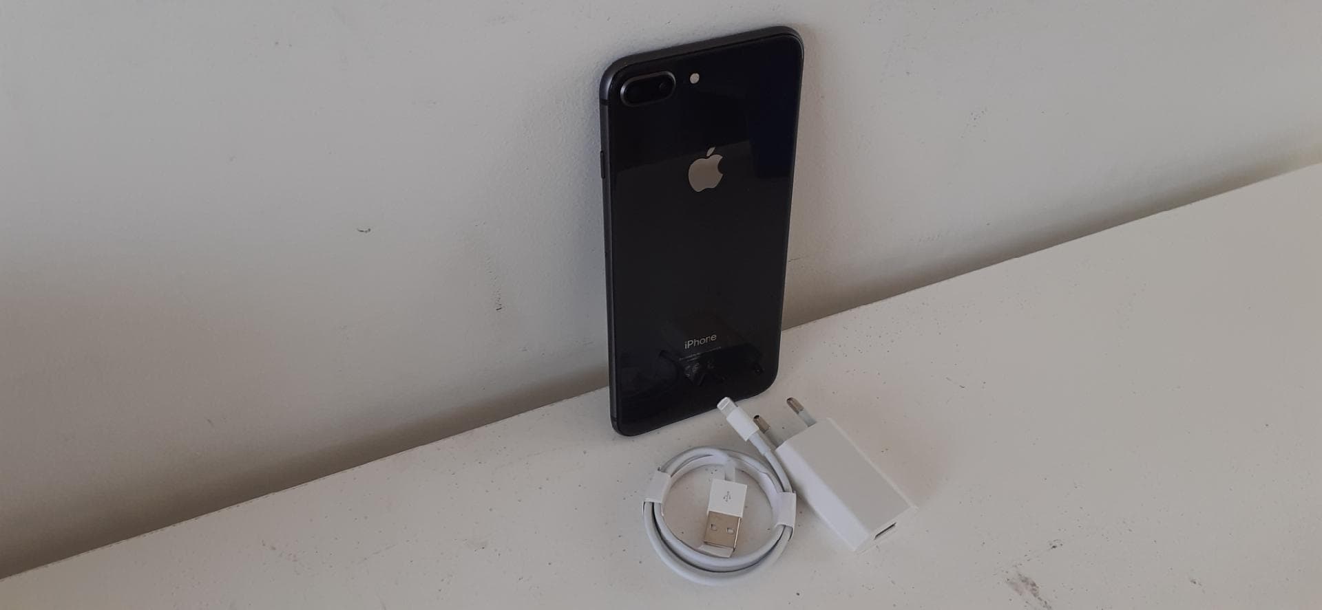 Telemóvel  iPhone 8 PLUS 64GB — image 4