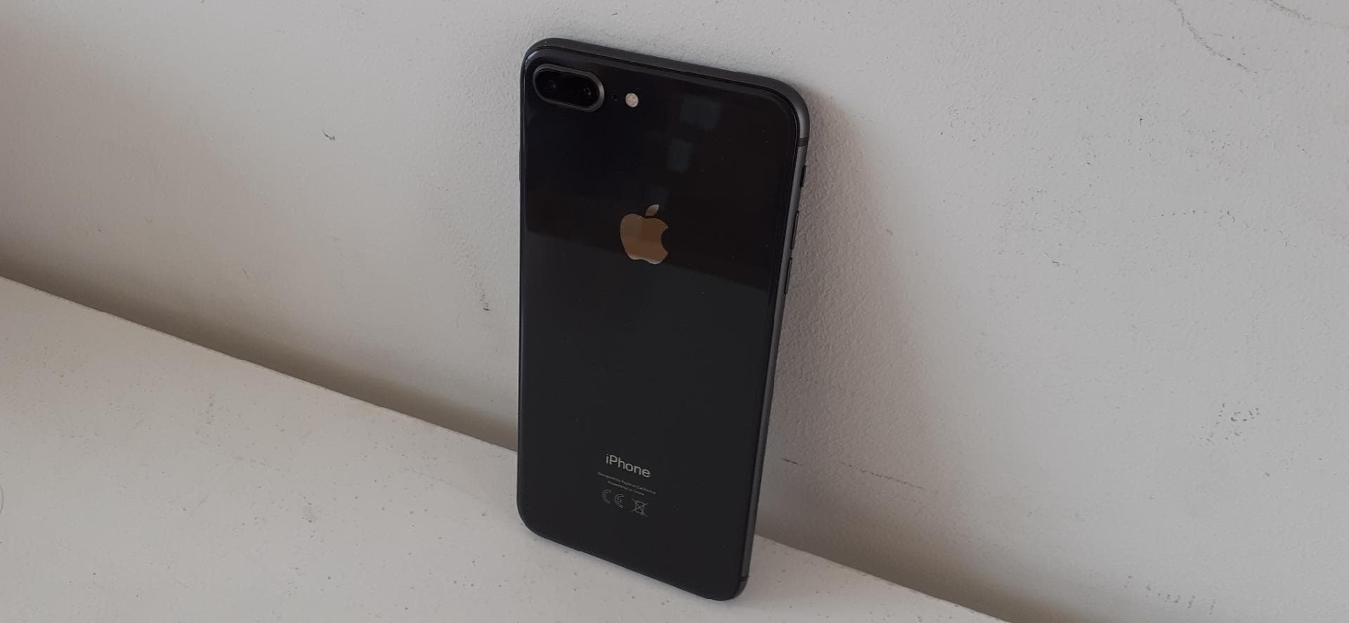 Telemóvel  iPhone 8 PLUS 64GB — image 3
