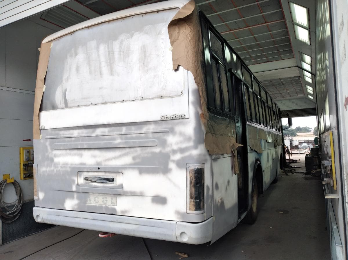 Autocarro TATA de 60 a 69 Lugares  · Viana — imagen 4