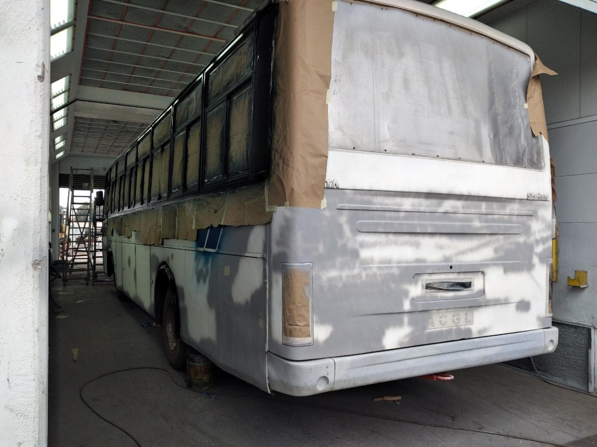Autocarro TATA de 60 a 69 Lugares  · Viana — imagen 5