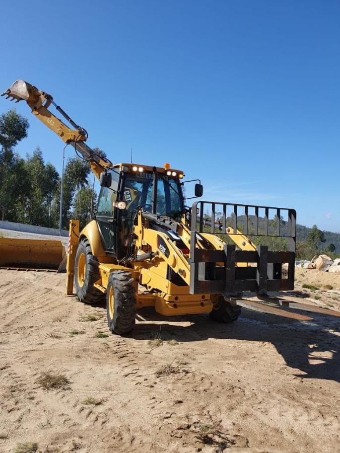 Retroescavadora CAT 428E — imagen 3