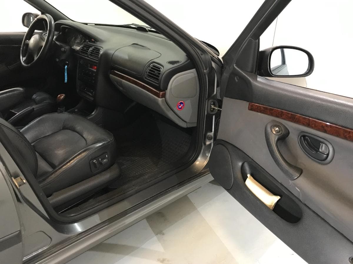 Peugeot 406 2.0 · Ano 1997 — imagem 25